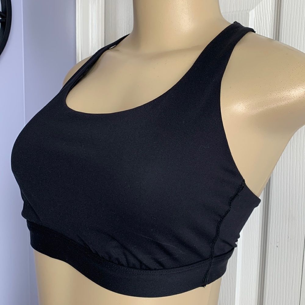 All in Motion Lined Medium Support Wireless Sports Bra M Black